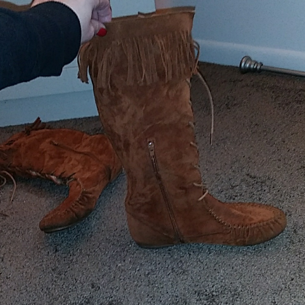 Moccasin boots